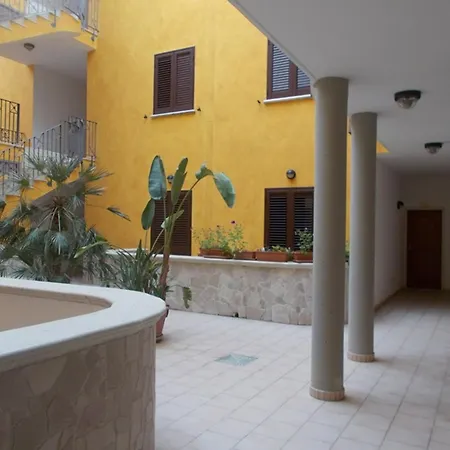 Apartment Baia Verde Bilocale Con Giardino By Nonsolomare Vacanze Srlu